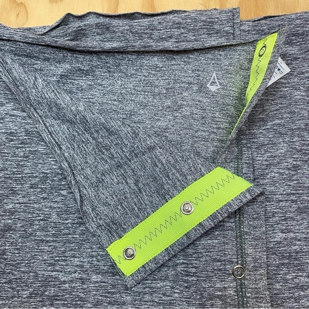 Ivivva by Lululemon Village Chill Scarf
